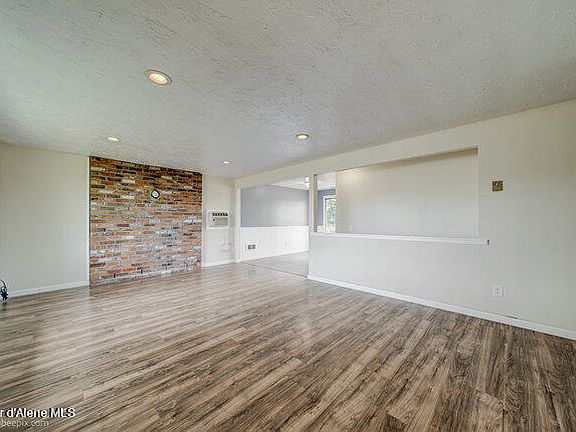 3rd image of 4117 E Horsehaven Ave
