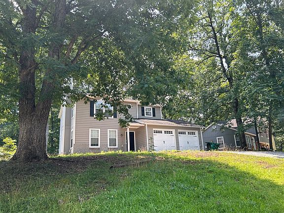 4th image of 1071 Forest West Ct