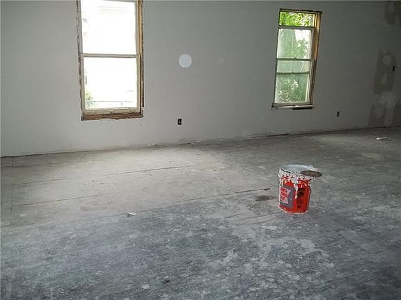3rd image of 1604 Alston Ave