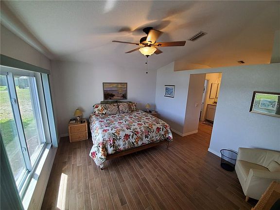 4th image of 6460 Blueberry Dr #6460