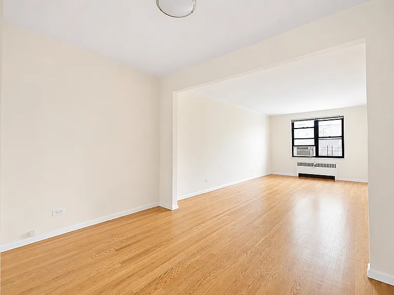 611 W 239th St #6B — Photo 3