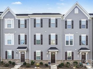 2105 Autumn Olive Ln, Matthews, NC