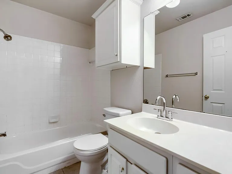 4447 Bremner Dr — Photo 10