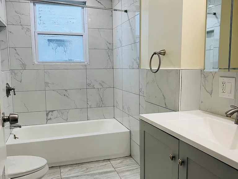 65 Raymond St #1 — Photo 3