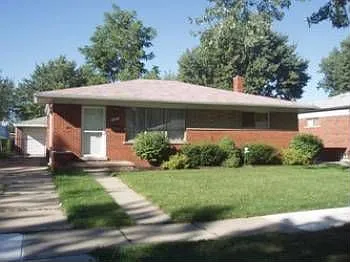 1667 Fontaine Ave photo 1