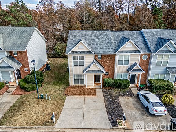 5th image of 143 Pearl Chambers Dr #1