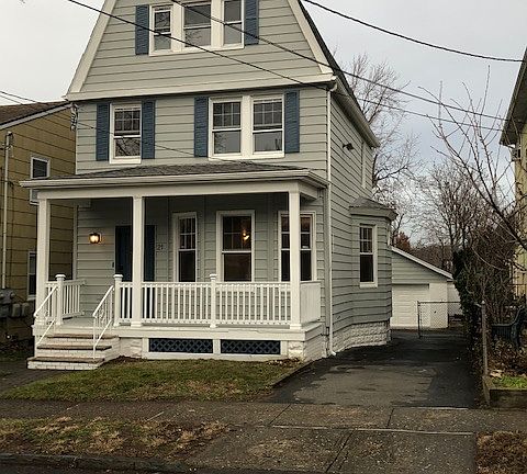 5th image of 21 Cedar St