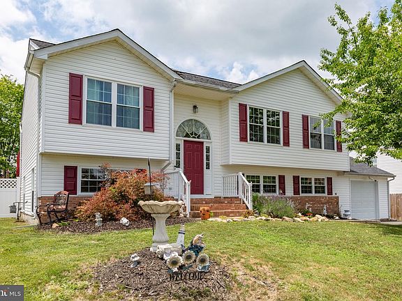 2nd image of 12215 Stonehenge Dr