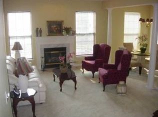 5947 Founders Hill Dr UNIT 201, Alexandria, VA 22310