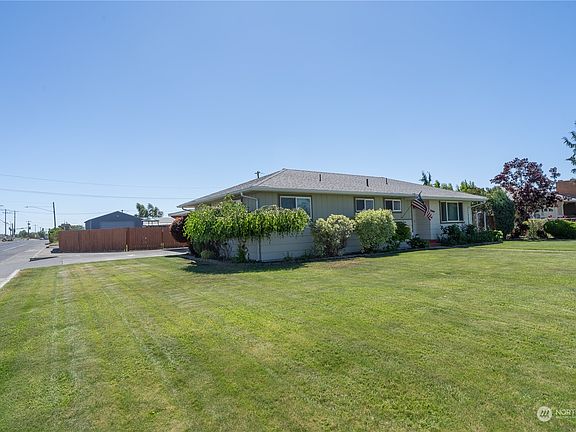 4th image of 1356 E Pine Street
