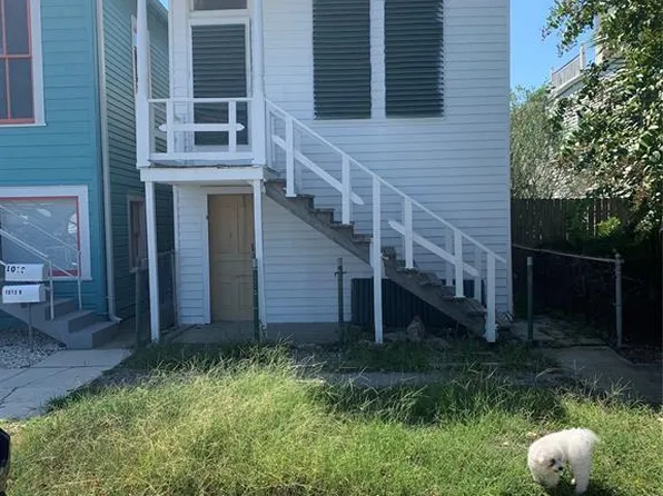 1015 Sealy St, Galveston, TX 77550