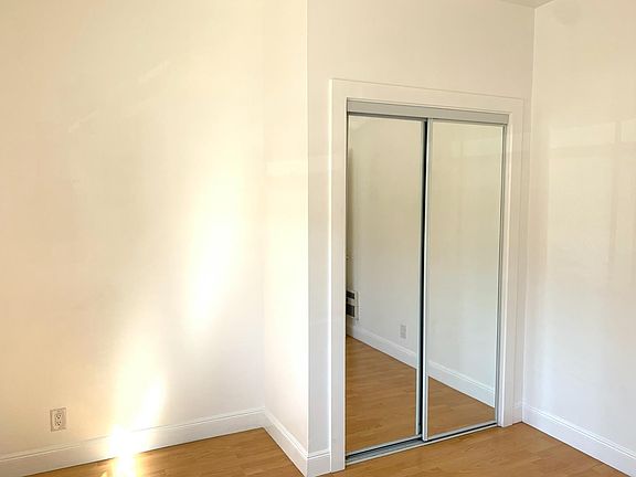3rd image of 2246 23rd St #1