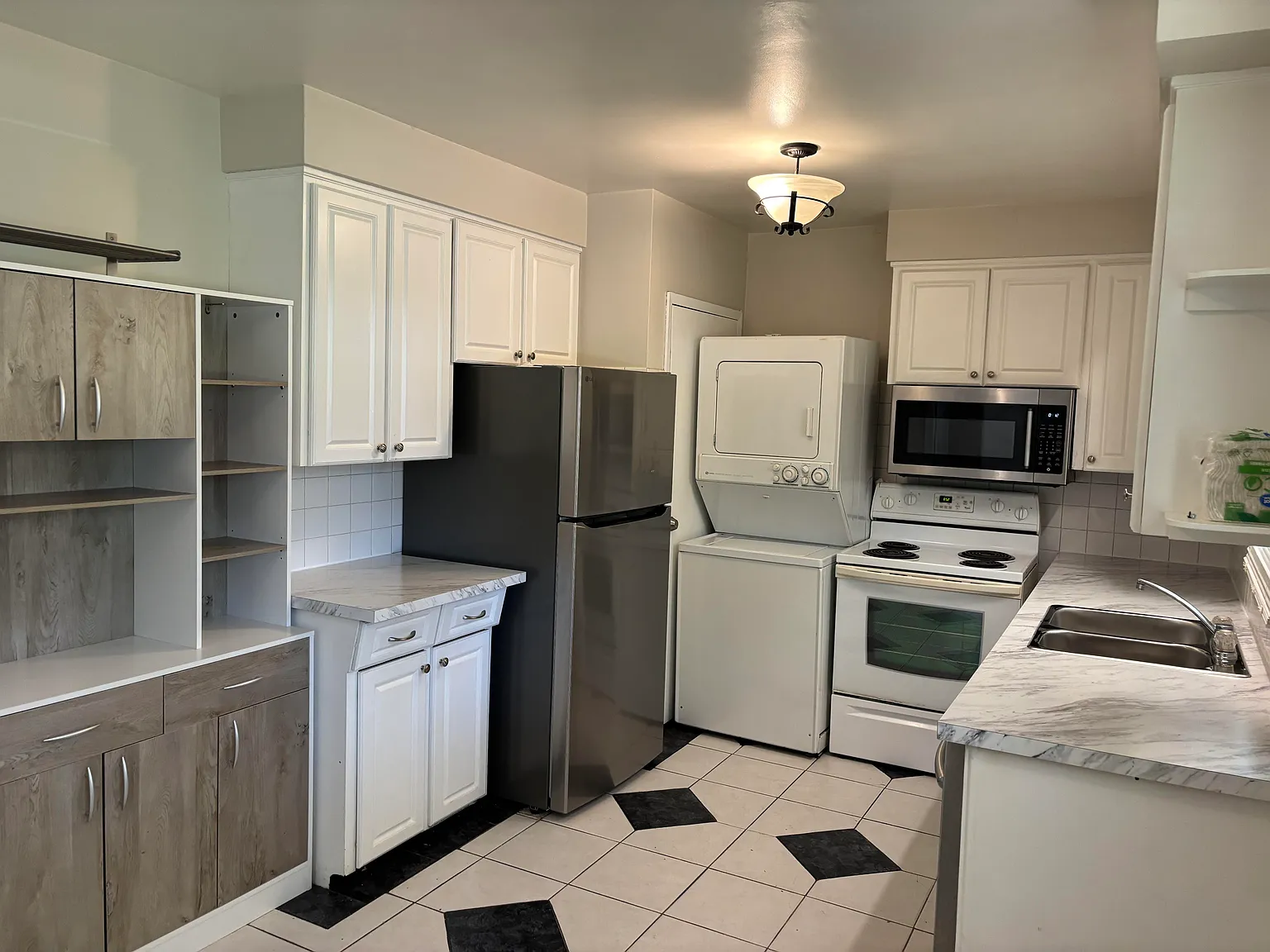 4 Clearview Heights, Upper Unit, St. Catharines — Photo 4