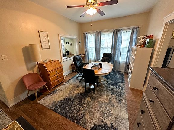 5th image of 411 E Burwell Ave