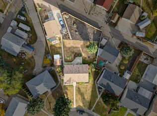 12236 136th Ave NW, Edmonton, AB T5L 4A6