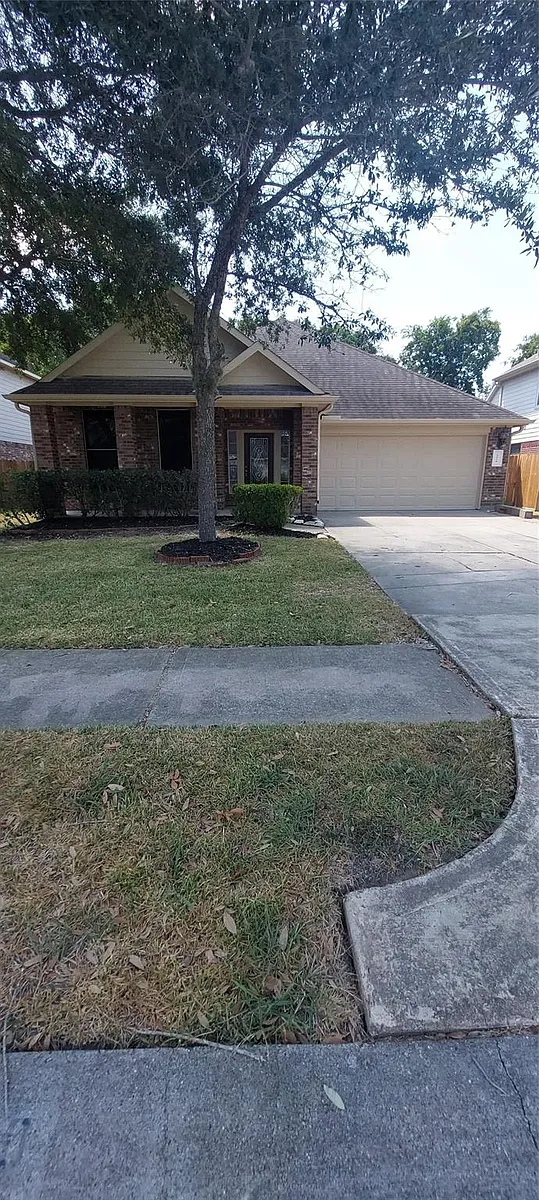 Building Photo - 2310 Appian Way