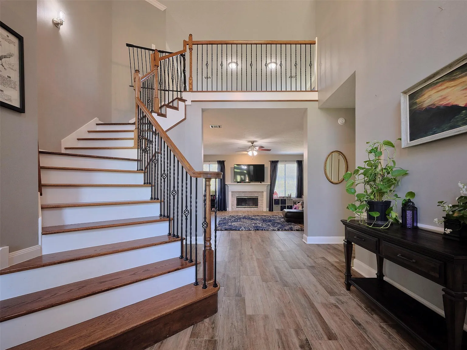 5 bed, 2.5 bath, 3678 sqft, $3,200 — Photo 1
