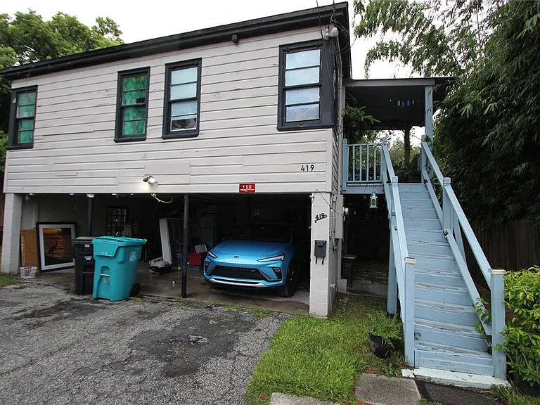 415 E Gore St — Photo 1