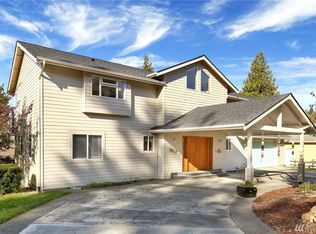 2627 Island View Ln, Lummi Island, WA 98262