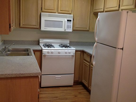 4th image of 1931 Overland Ave APT 101