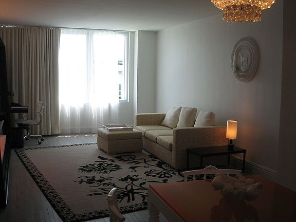3rd image of 1100 West Ave #311