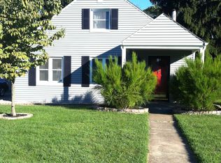1926 Chatham Dr, Camp Hill, PA 17011