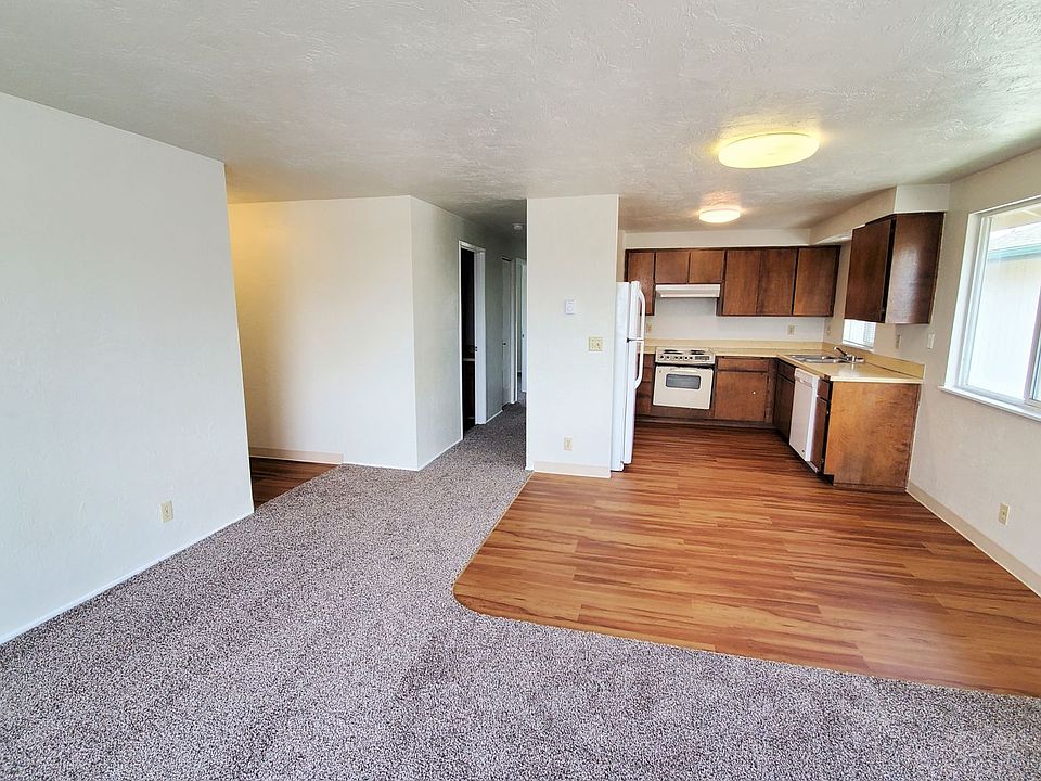 165kal Apartment Rentals Junction City, OR Zillow