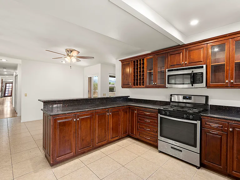 2170 Jefferson Ave — Photo 17