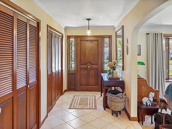 5th image of 707 Madalyn Ct