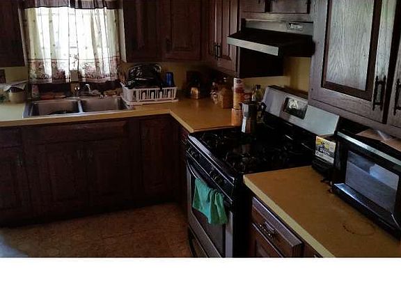 4th image of 4524 Remington Ave
