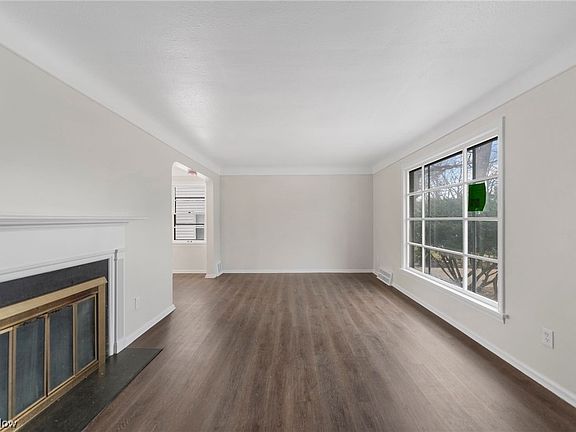 4th image of 3786 Princeton Blvd