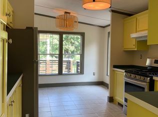 116 Sunset Knl, Panton, VT 05491