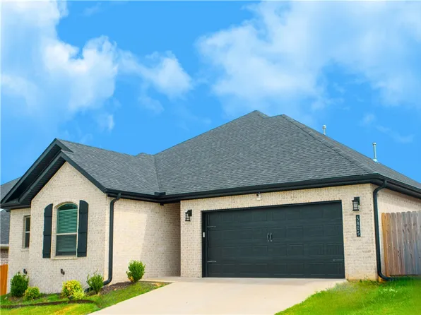 5805 SW Macasin Ave, Bentonville, AR 72713