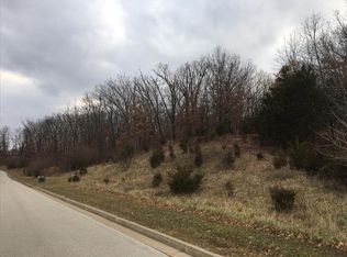 000 W Shore Dr, Macon, MO 63552