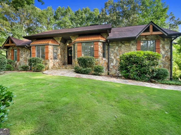 323 N Shores Dr, Westminster, SC 29693