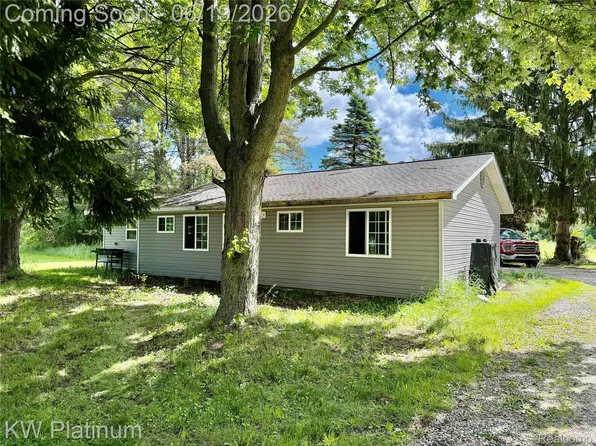 7815 Vincent Rd, Croswell, MI 48422