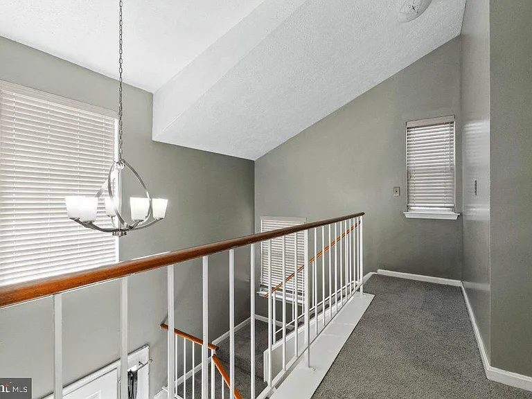 10477 Campus Way S — Photo 28