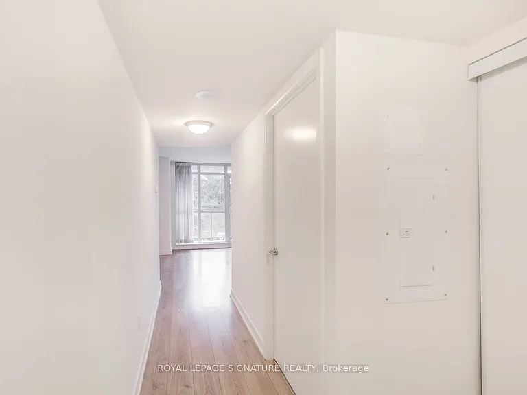 775 King St W #202 — Photo 7