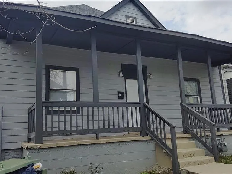 67 Daniel St SE — Photo 2