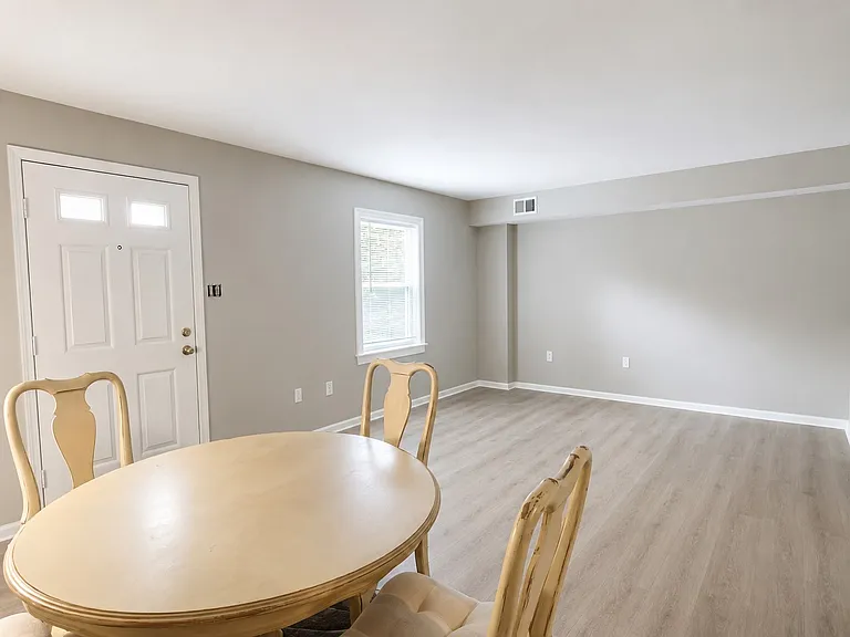 10257 Arizona Cir #78 — Photo 2