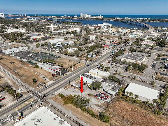 4th image of 425 W Intl Speedway Blvd
