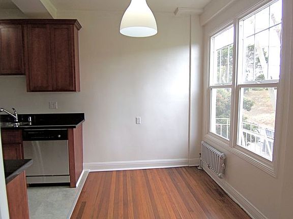 4th image of 625 Scott St APT 303