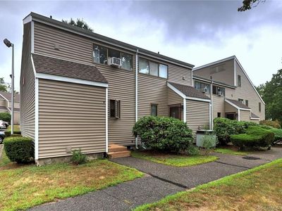 51 Brook Street #1F, Naugatuck, CT, 06770
