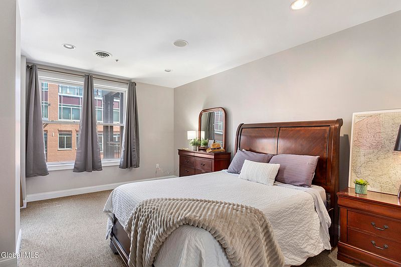 5th image of 70 Railroad Place APT 405