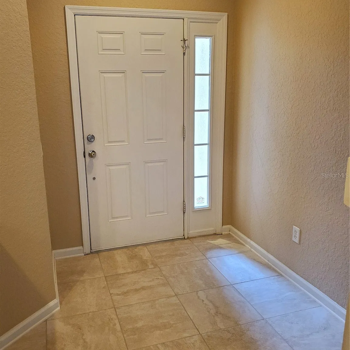 4233 Southwest 50th Circle - 1 — Photo 3