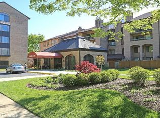 11400 Strand Dr #R-013, Rockville, MD 20852