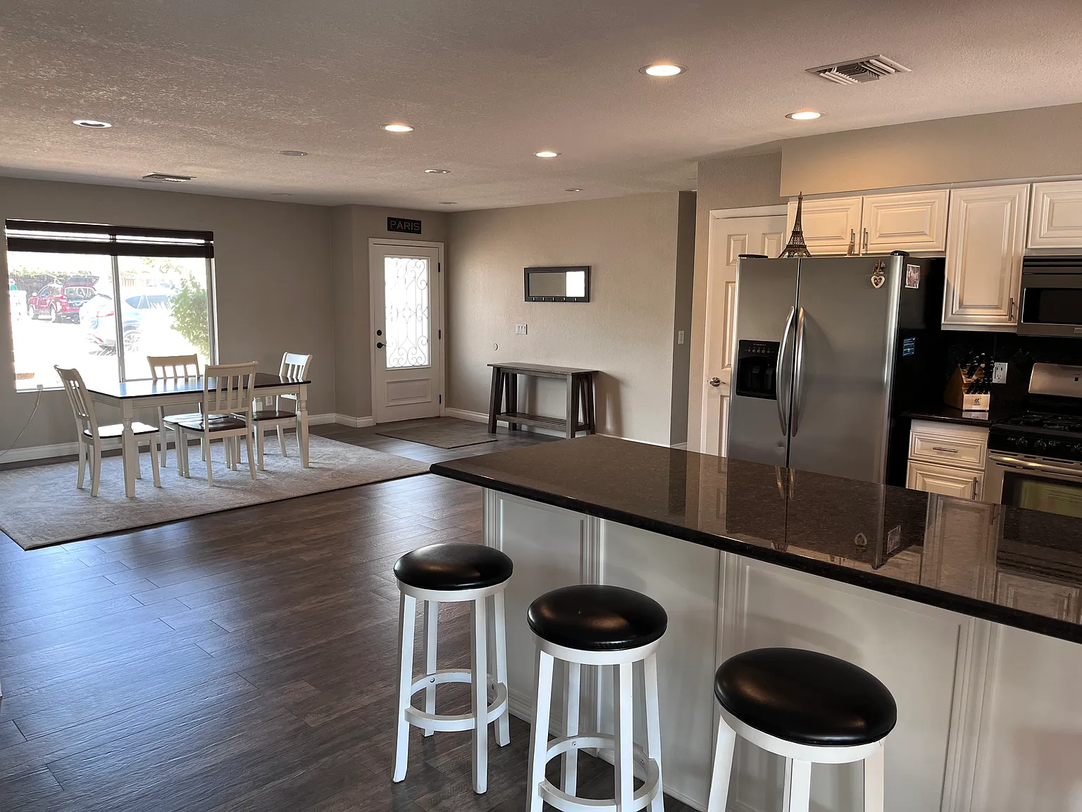 4 bed, 1796 sqft, $4,500 — Photo 4