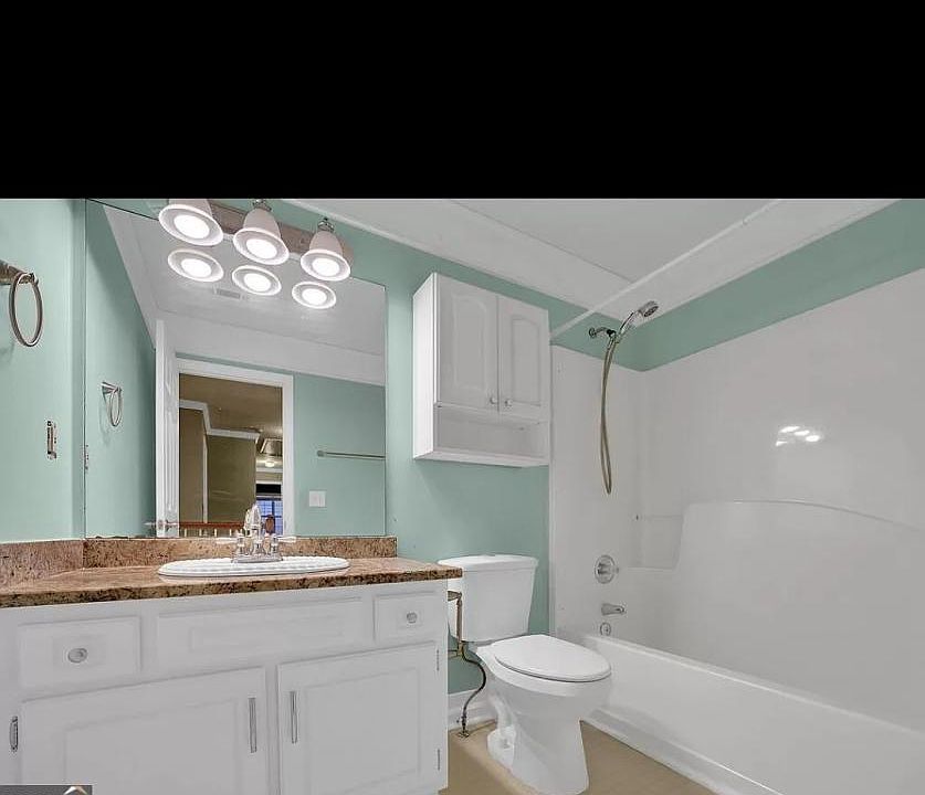1st image of 884 Georgian Point Dr #5