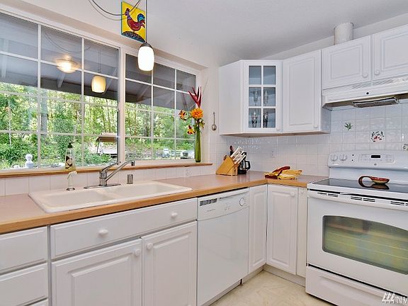 5th image of 84 NW 64th St