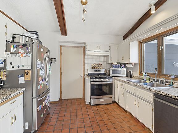 4th image of 1165 Borealis Ln NE